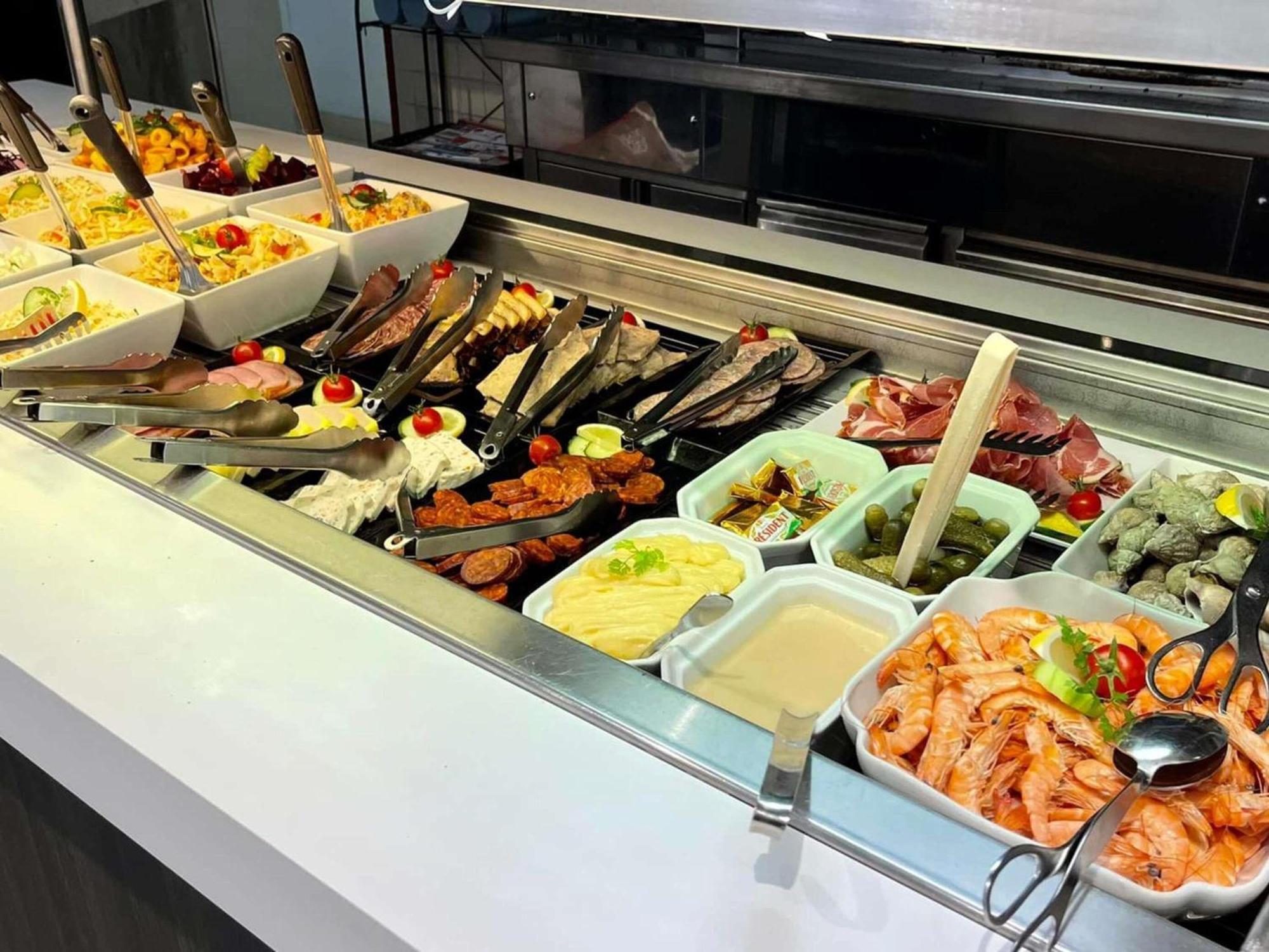 Готель Ibis Styles Segre Екстер'єр фото