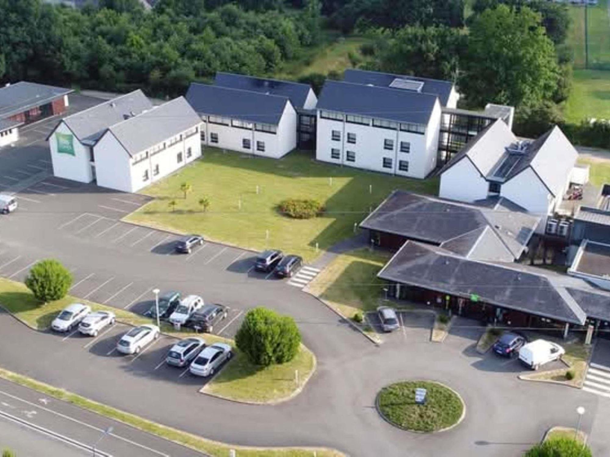Готель Ibis Styles Segre Екстер'єр фото