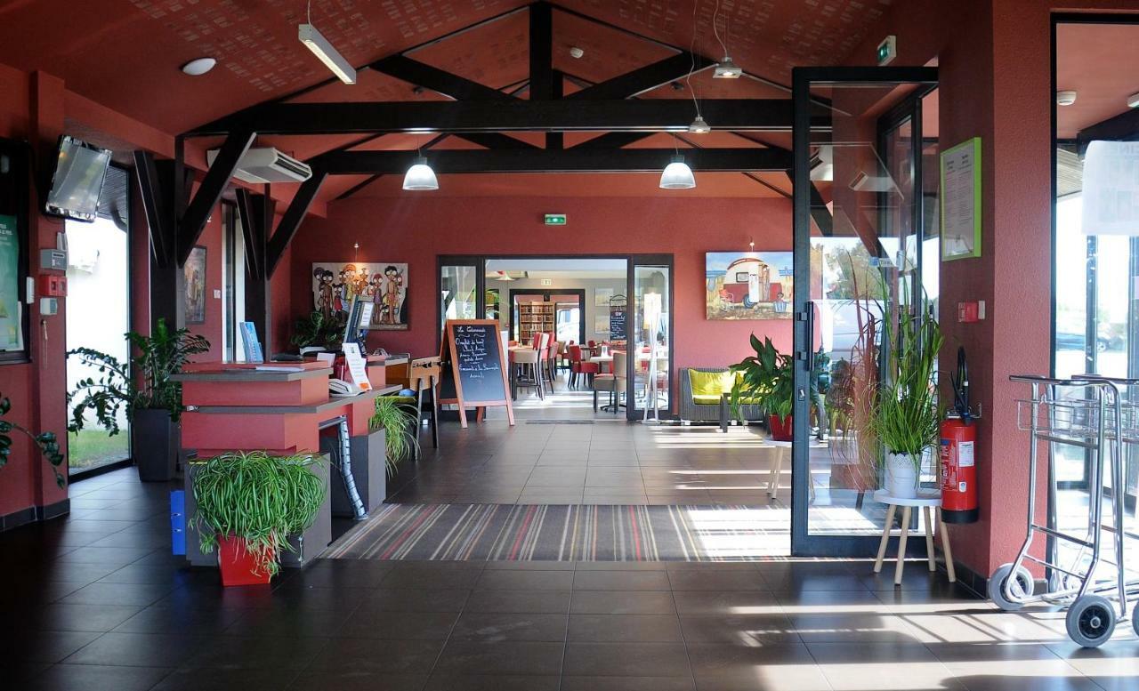 Готель Ibis Styles Segre Екстер'єр фото
